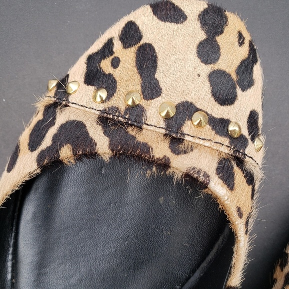 Steve Madden leopard print flats with grommets - Picture 2 of 7